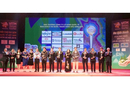 VTTC đón nhận Giải thưởng Top 10 đơn vi Kinh doanh Outbound lớn nhất Việt Nam